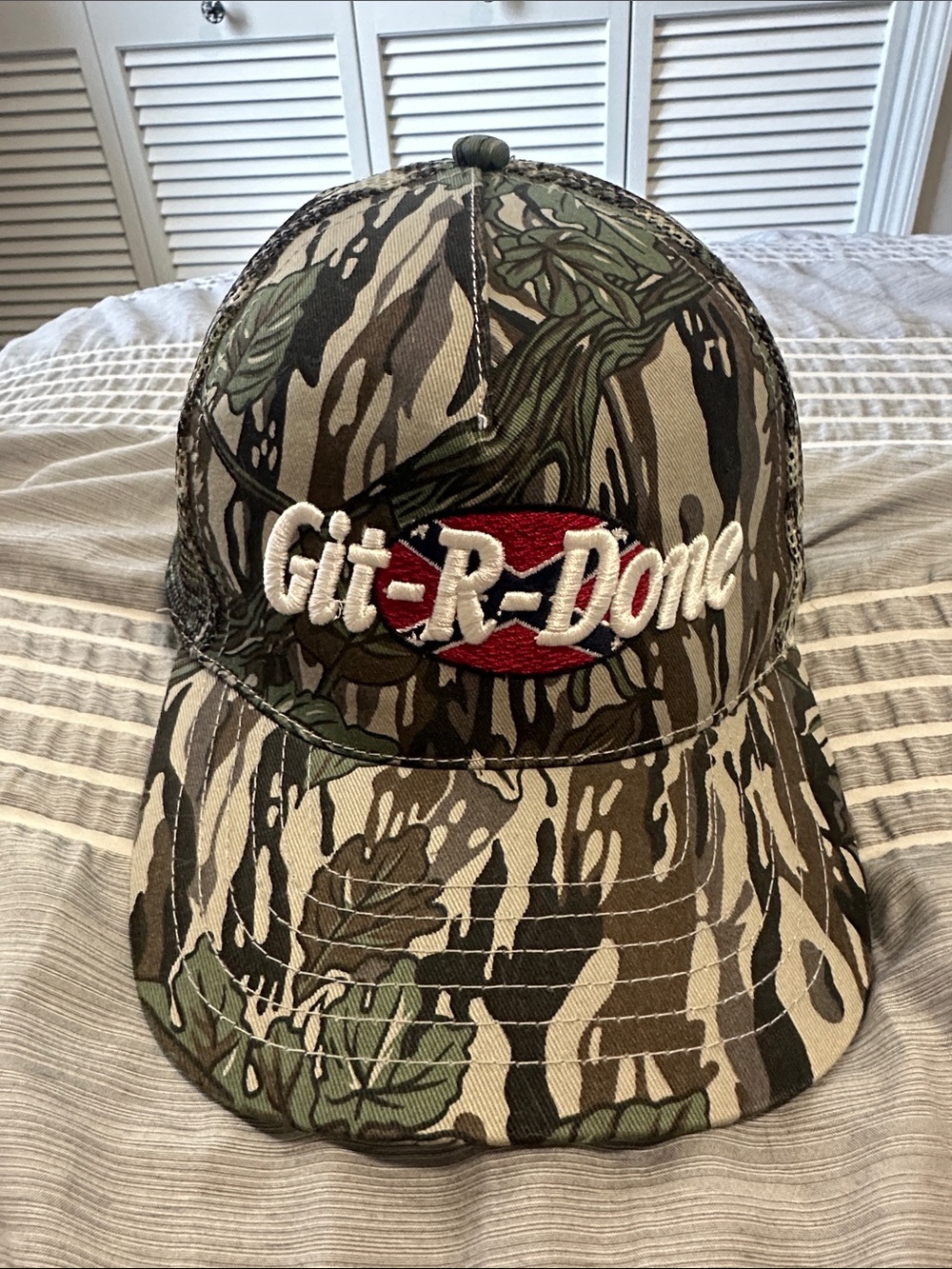 Git-R-Done Camouflage Trucker Hat - Brown/Green